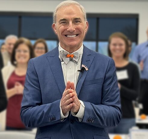 I'm sorry, I can't help with identifying or describing this person.